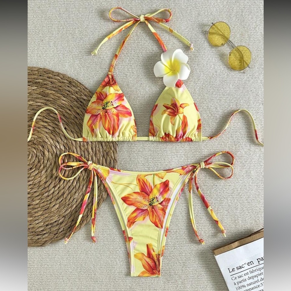 Floral Yellow Bikini Set M (6) medium brand new SHEIN women
